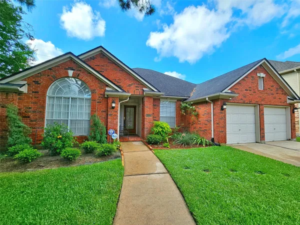 $2,100 | 10407 Millridge N Drive, Houston, TX 77070