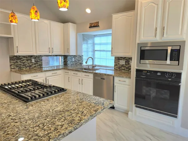 $2,100 | 10407 Millridge N Drive, Houston, TX 77070