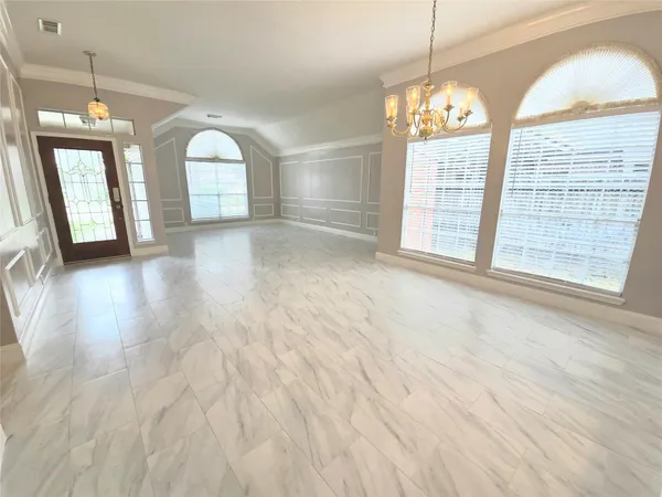 $2,100 | 10407 Millridge N Drive, Houston, TX 77070