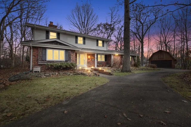 $649,900 | 2550 Harmony Circle, Brookfield, WI 53045