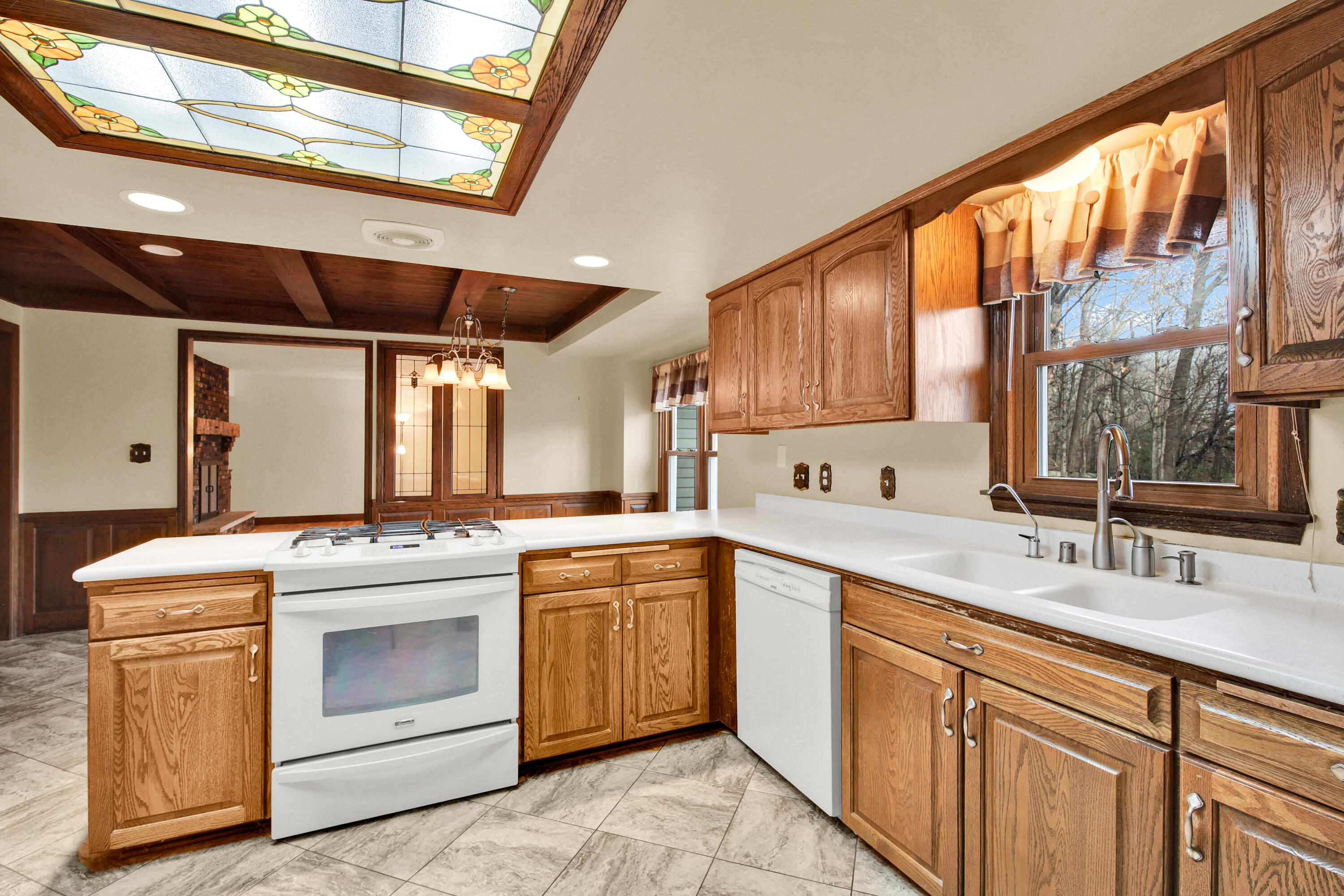 2550 Harmony Circle Brookfield, WI 53045 - Photo 13 of 36 2550 Harmony Cir-13