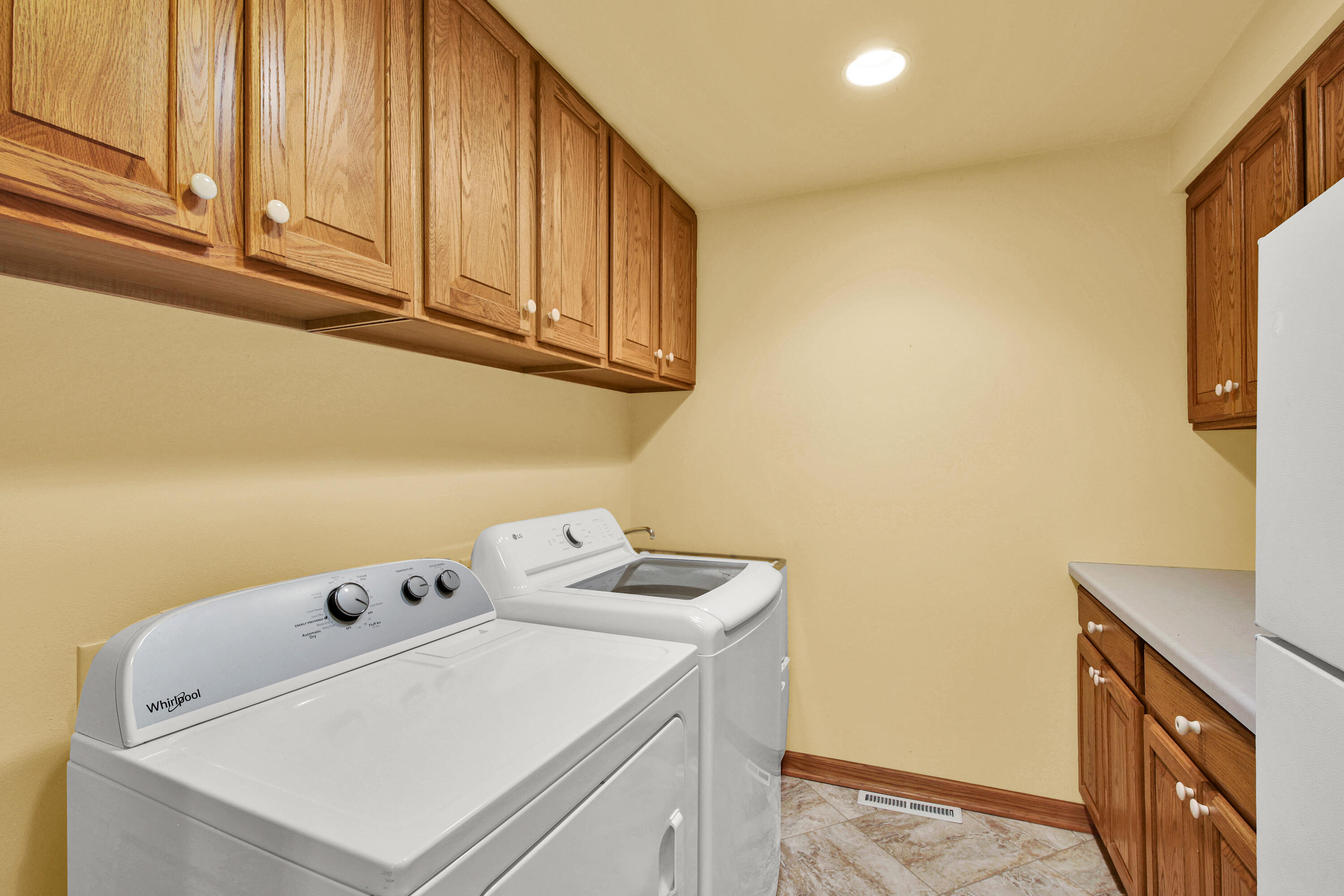 2550 Harmony Circle Brookfield, WI 53045 - Photo 23 of 36 2550 Harmony Cir-23