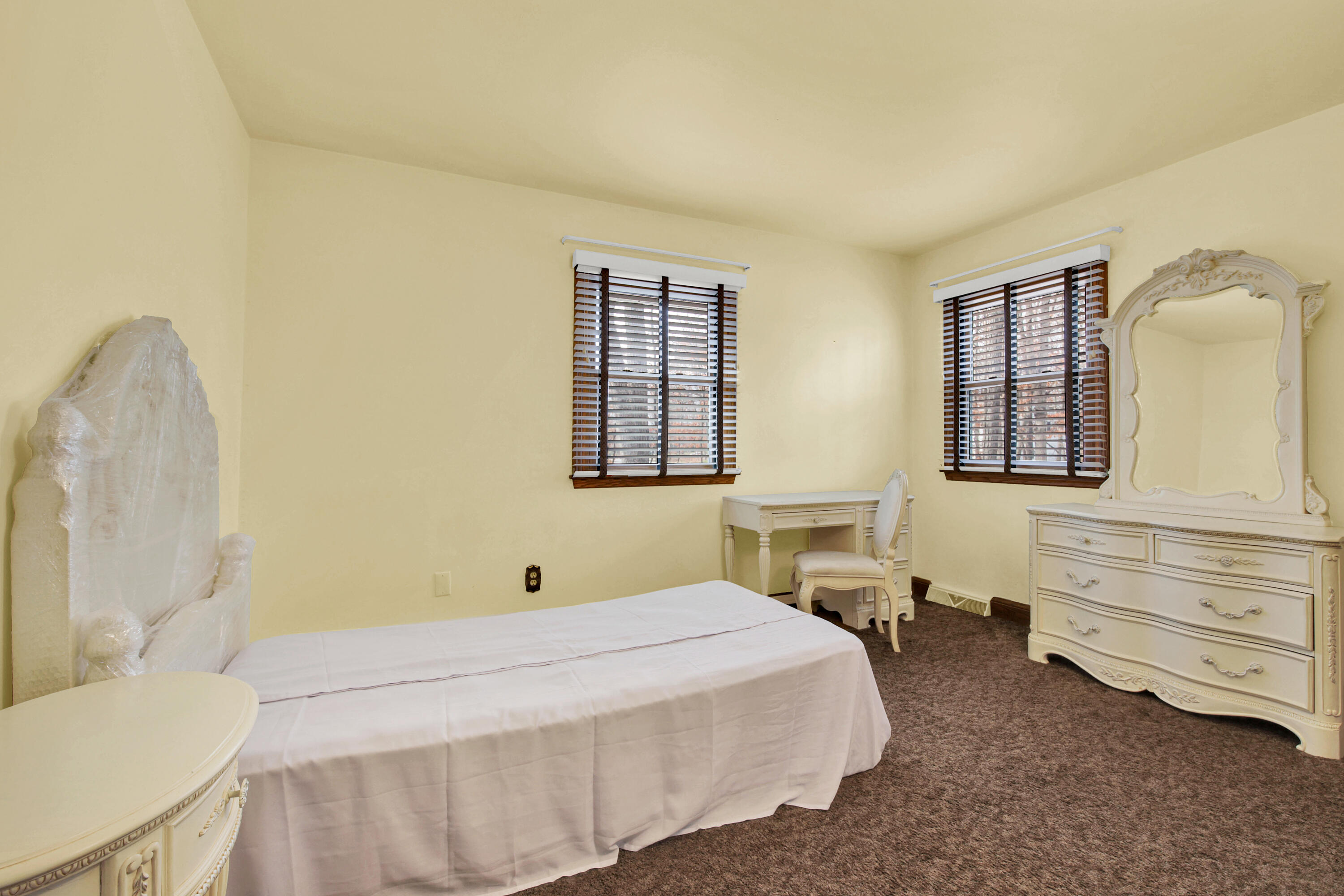 2550 Harmony Circle Brookfield, WI 53045 - Photo 28 of 36 2550 Harmony Cir-28