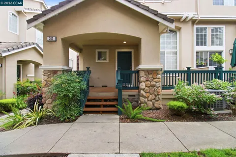 $949,000 | 203 Swan Court, Danville, CA 94506