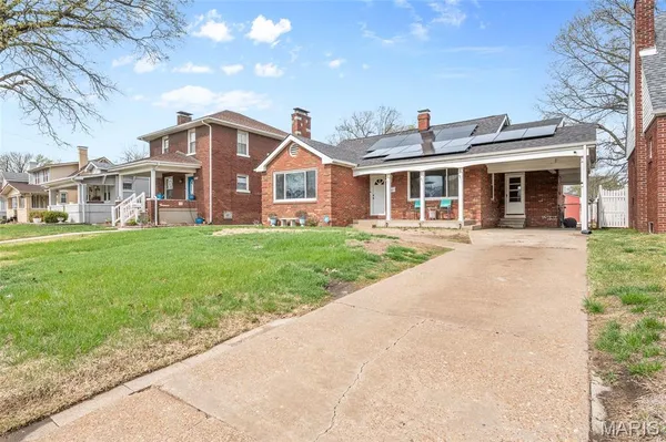 $165,000 | 2527 Edison Avenue, Granite City, IL 62040