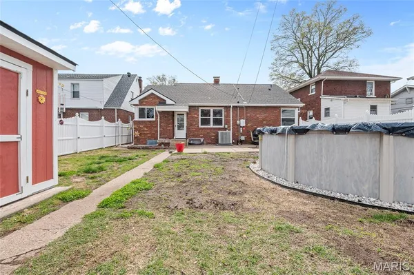 $165,000 | 2527 Edison Avenue, Granite City, IL 62040