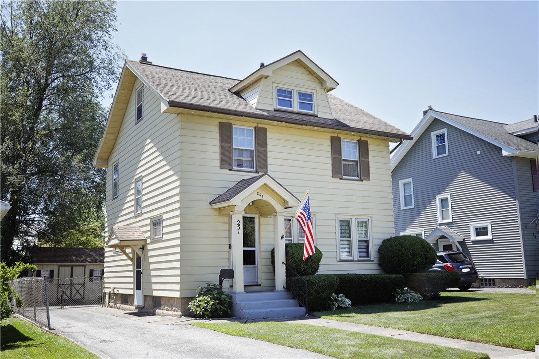 251 Brockley Road Irondequoit, NY 14609 - Photo 3 of 49