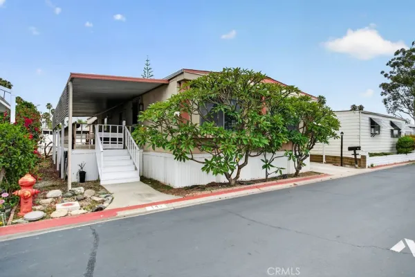 $325,000 | 24922 Muirlands Lake, Unit 144, Lake Forest, CA 92630