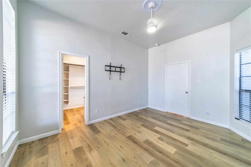 6344 Winton Street Dallas, TX 75214 - Photo 7 of 15