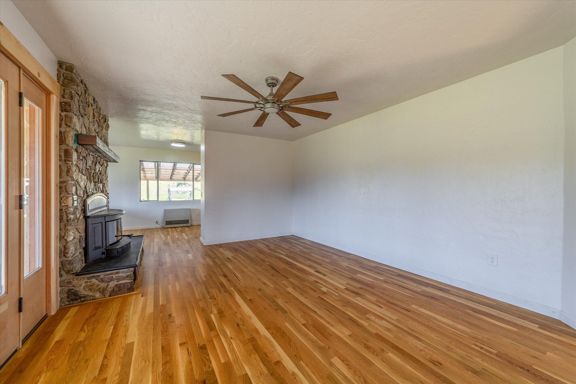 9198 Fort Seward Road Blocksburg, CA 95514 - Photo 12 of 62