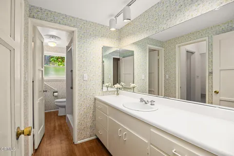 $2,295,000 | 5108 Caroli Lane, La Canada Flintridge, CA 91011