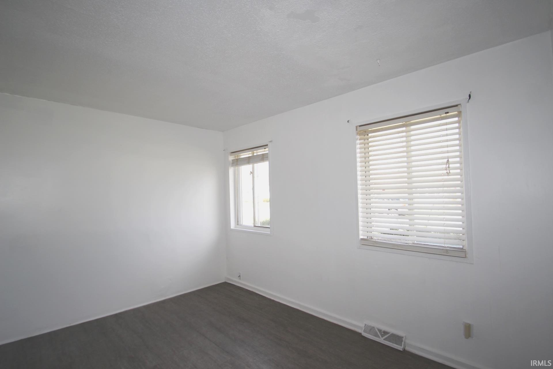 809 Linlawn Drive Wabash, IN 46992 - Photo 18 of 24