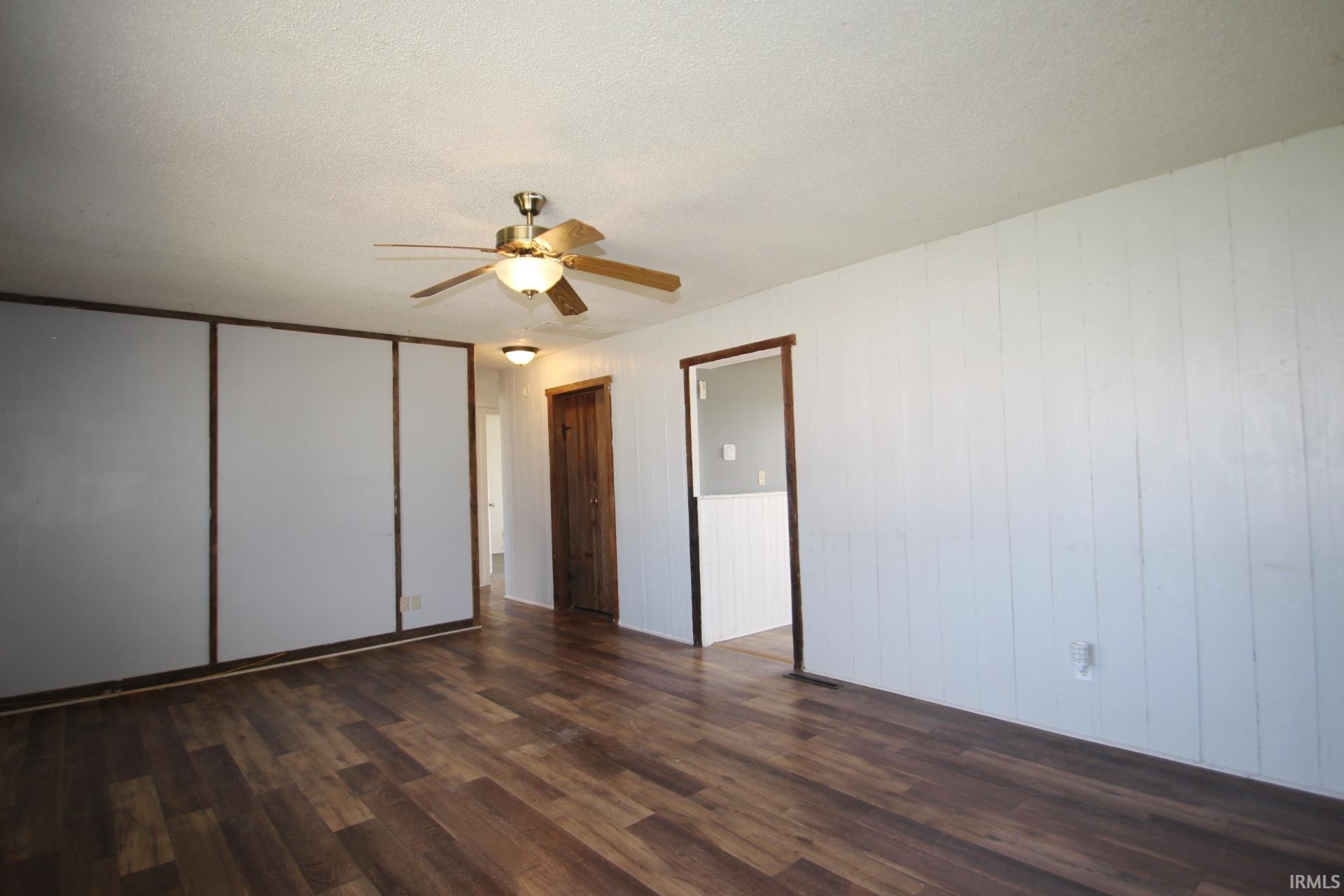 809 Linlawn Drive Wabash, IN 46992 - Photo 8 of 24