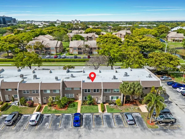 $2,950 | 9050 Northwest 28th Street, Unit 137, Coral Springs, FL 33065