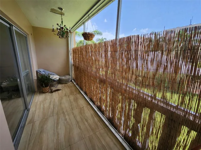 $2,450 | 219 Northeast 14th Avenue, Hallandale Beach, FL 33009