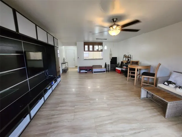 $2,450 | 219 Northeast 14th Avenue, Hallandale Beach, FL 33009