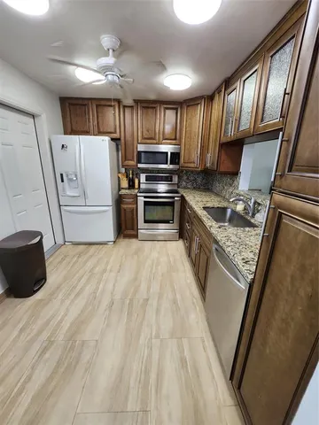 $2,450 | 219 Northeast 14th Avenue, Hallandale Beach, FL 33009