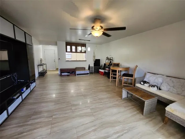 $2,450 | 219 Northeast 14th Avenue, Hallandale Beach, FL 33009