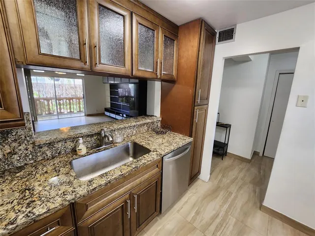 $2,450 | 219 Northeast 14th Avenue, Hallandale Beach, FL 33009