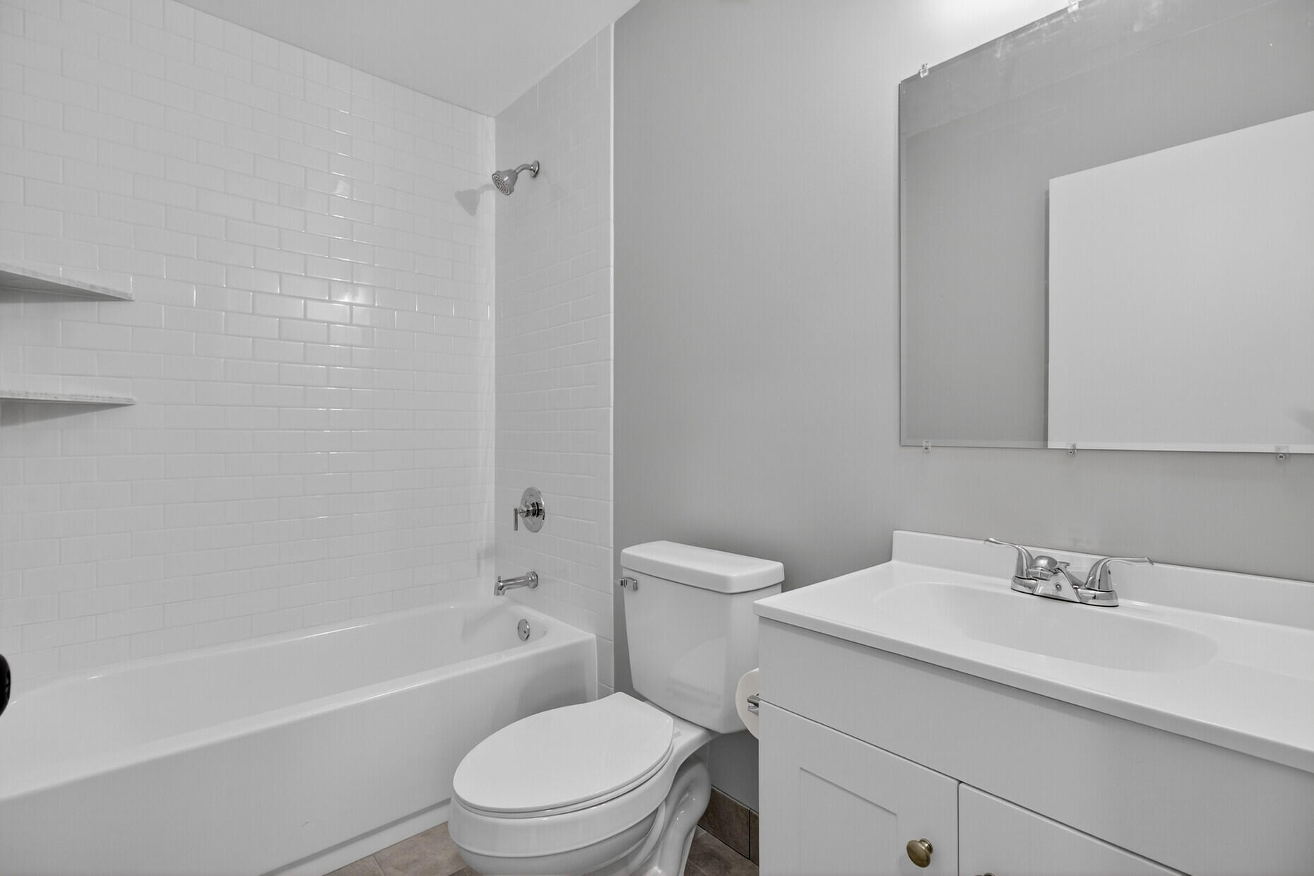 9512 Raven Drive Ladson, SC 29456 - Photo 22 of 28 Bathroom 2