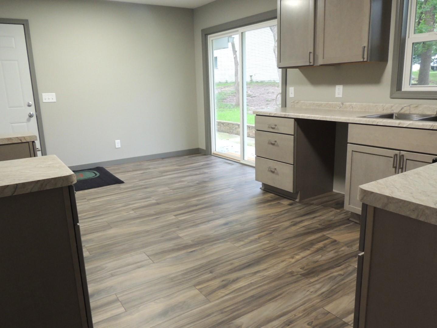 1906 Hawk Trail Buffalo, MN 55313 - Photo 4 of 14