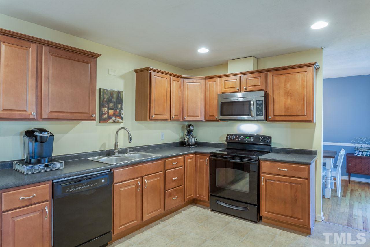 2306 Lora Lane Raleigh, NC 27604 - Photo 8 of 25 Gallery Image 8