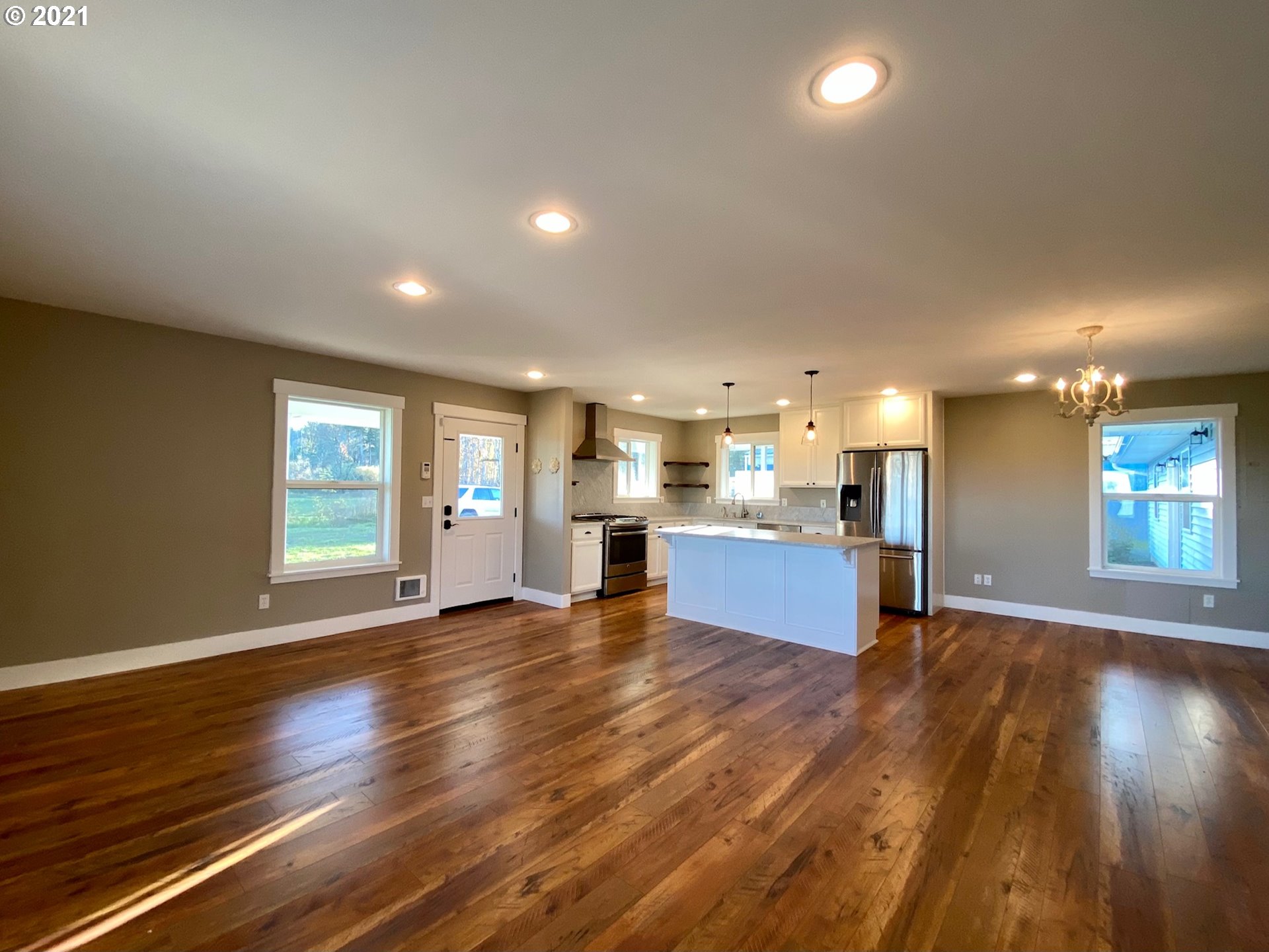 6185 Northwest Springhill Drive Albany, OR 97321 - Photo 13 of 28 Gallery Image 13