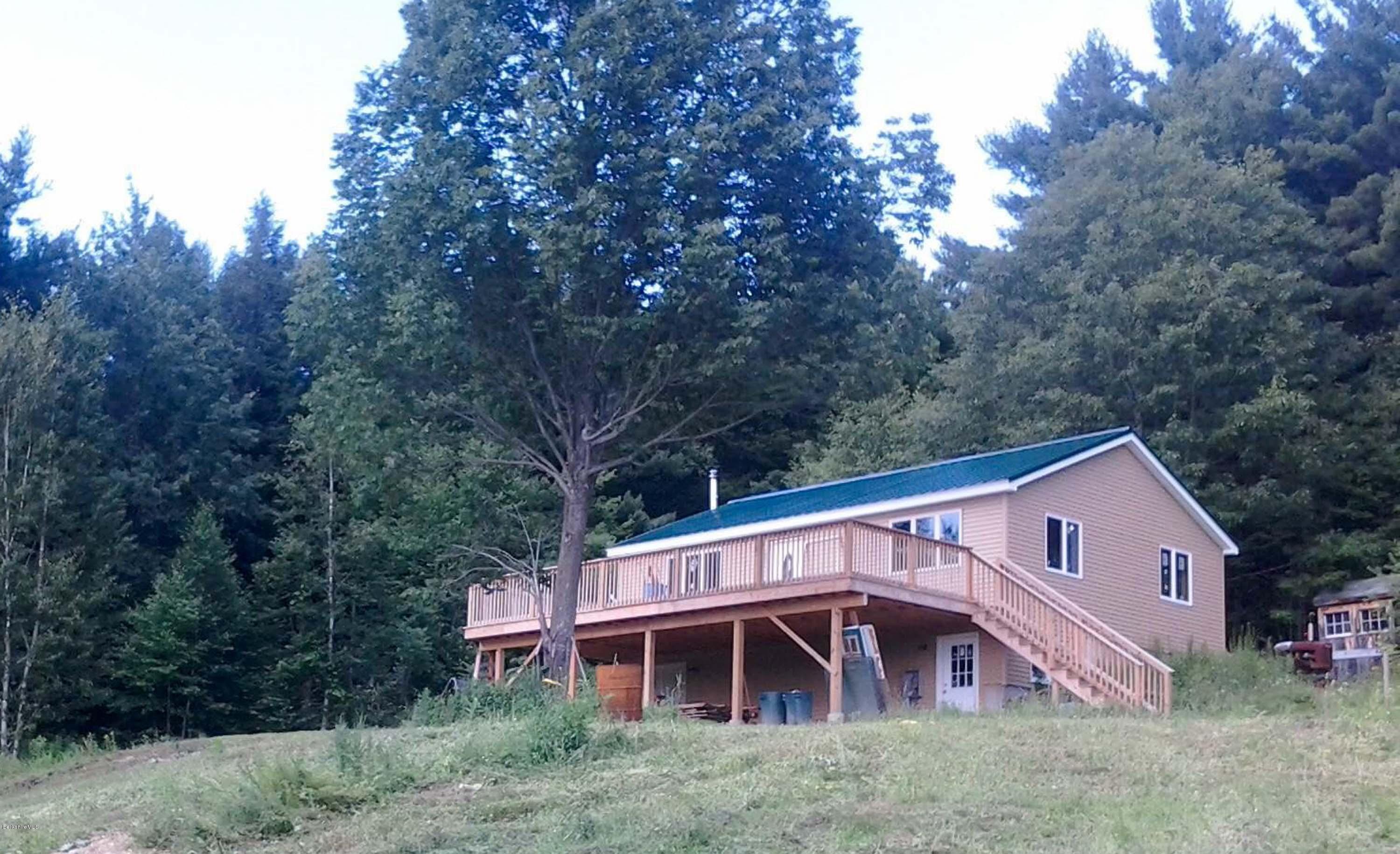 899 East New Lenox Road Pittsfield, MA 01201 - Photo 1 of 21 Outside