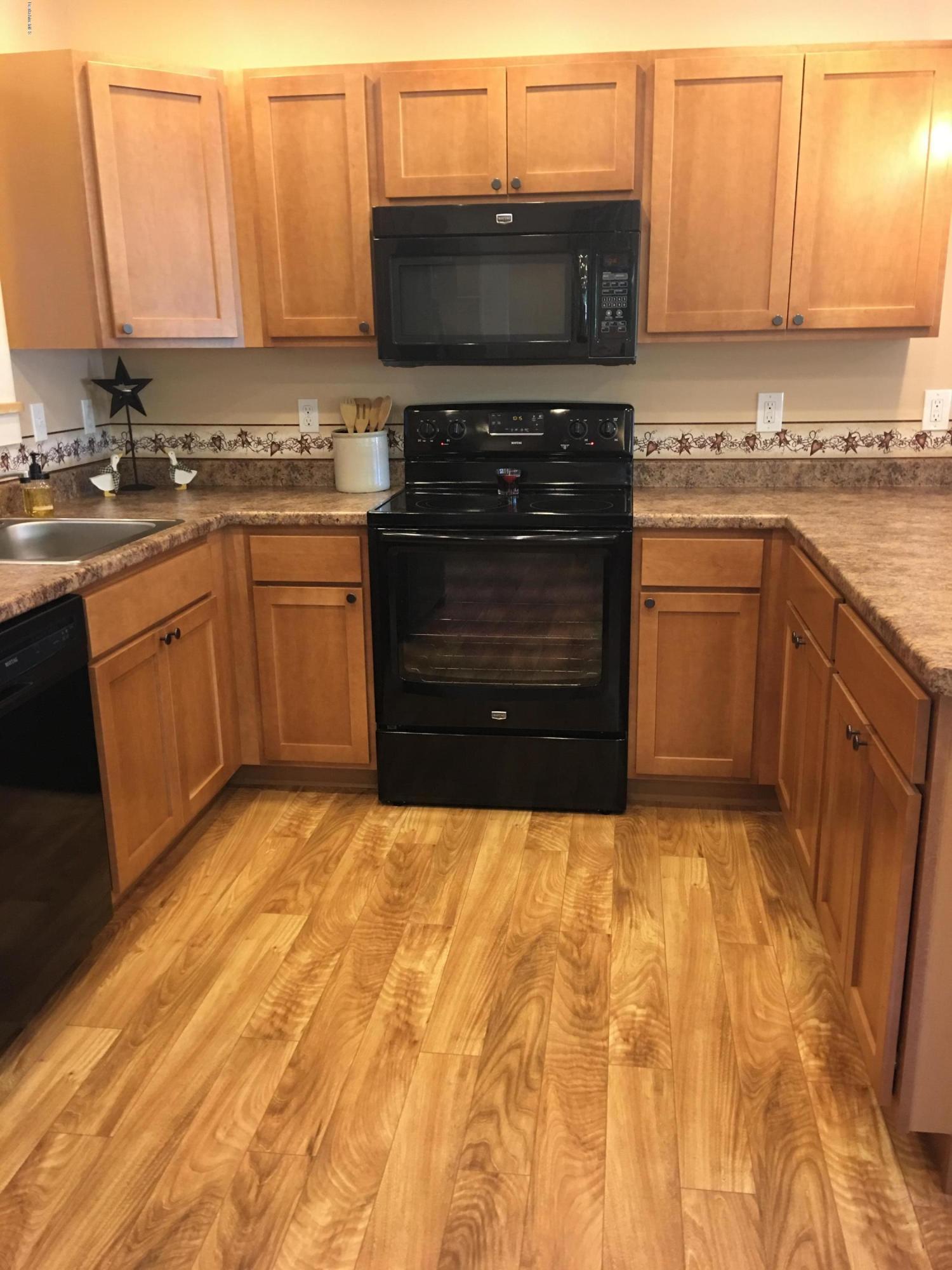 899 East New Lenox Road Pittsfield, MA 01201 - Photo 3 of 21 image1 (3)