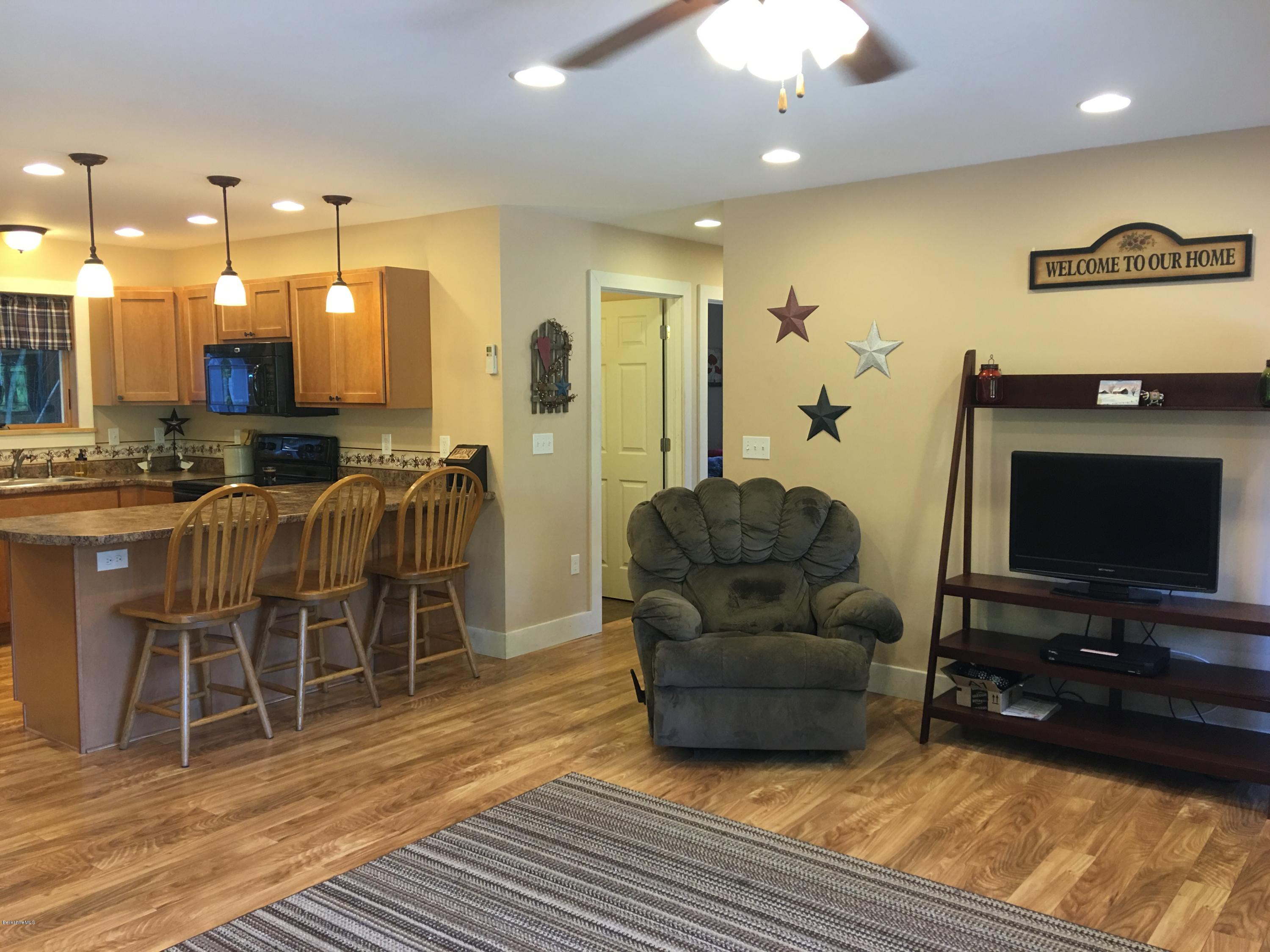 899 East New Lenox Road Pittsfield, MA 01201 - Photo 10 of 21 image1