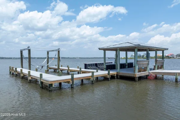 $1,750,000 | 601 New River Inlet Road, North Topsail Beach, NC 28460