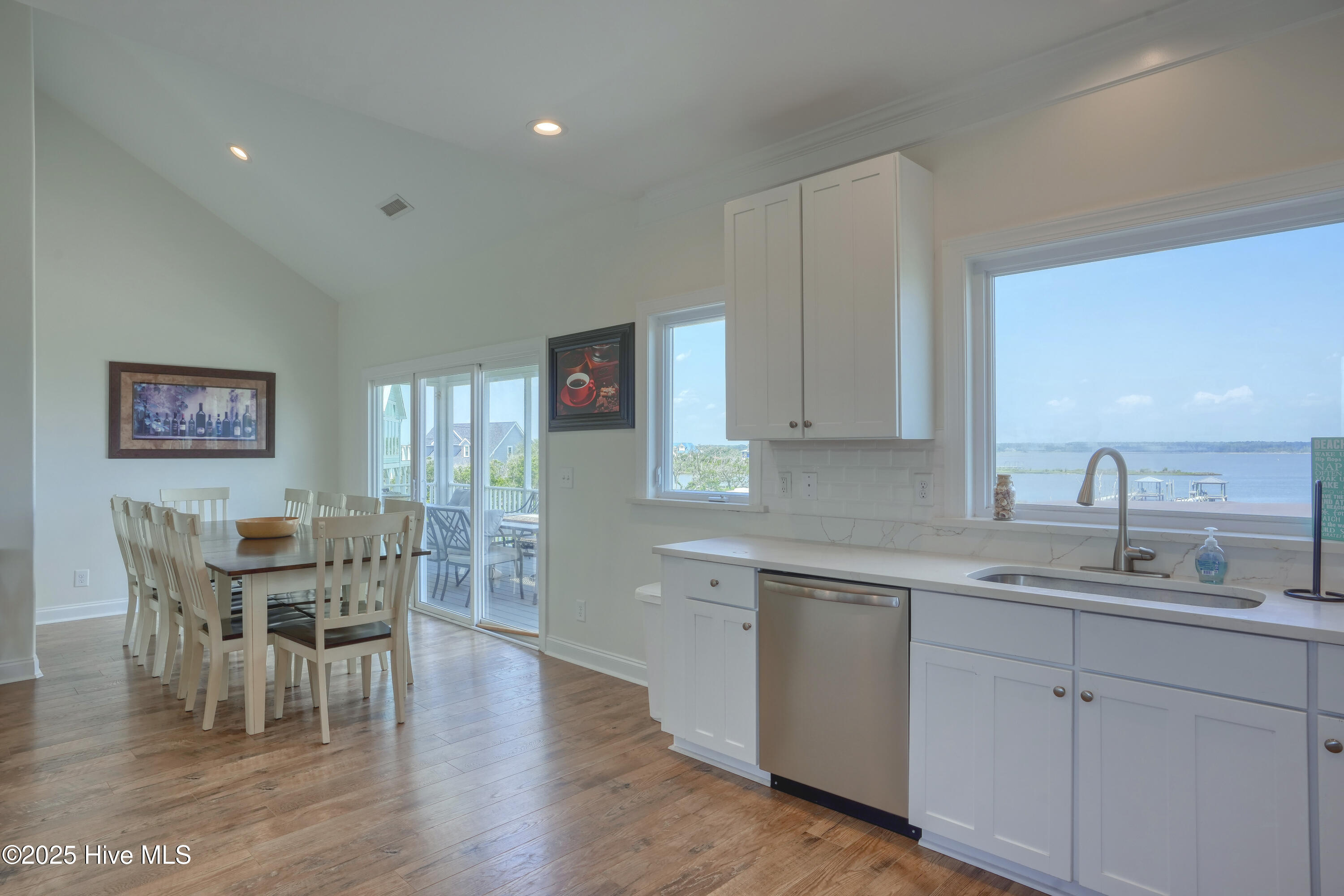 601 New River Inlet Road North Topsail Beach, NC 28460 - Photo 21 of 74 601 New River Inlet Road - Interior - Ed