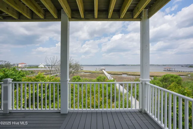 $1,900,000 | 601 New River Inlet Road, North Topsail Beach, NC 28460