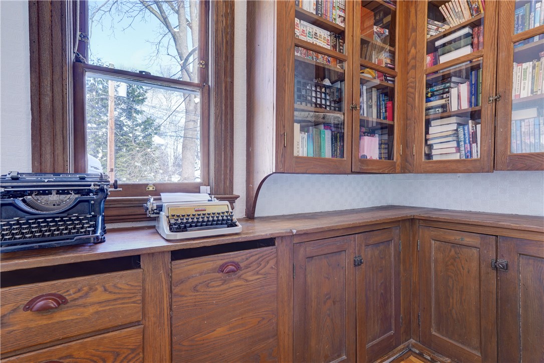 186 Mulberry Street Rochester, NY 14620 - Photo 15 of 50