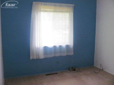 8334 Ridge Road Goodrich, MI 48438 - Photo 7 of 11 20192466-6.JPG
