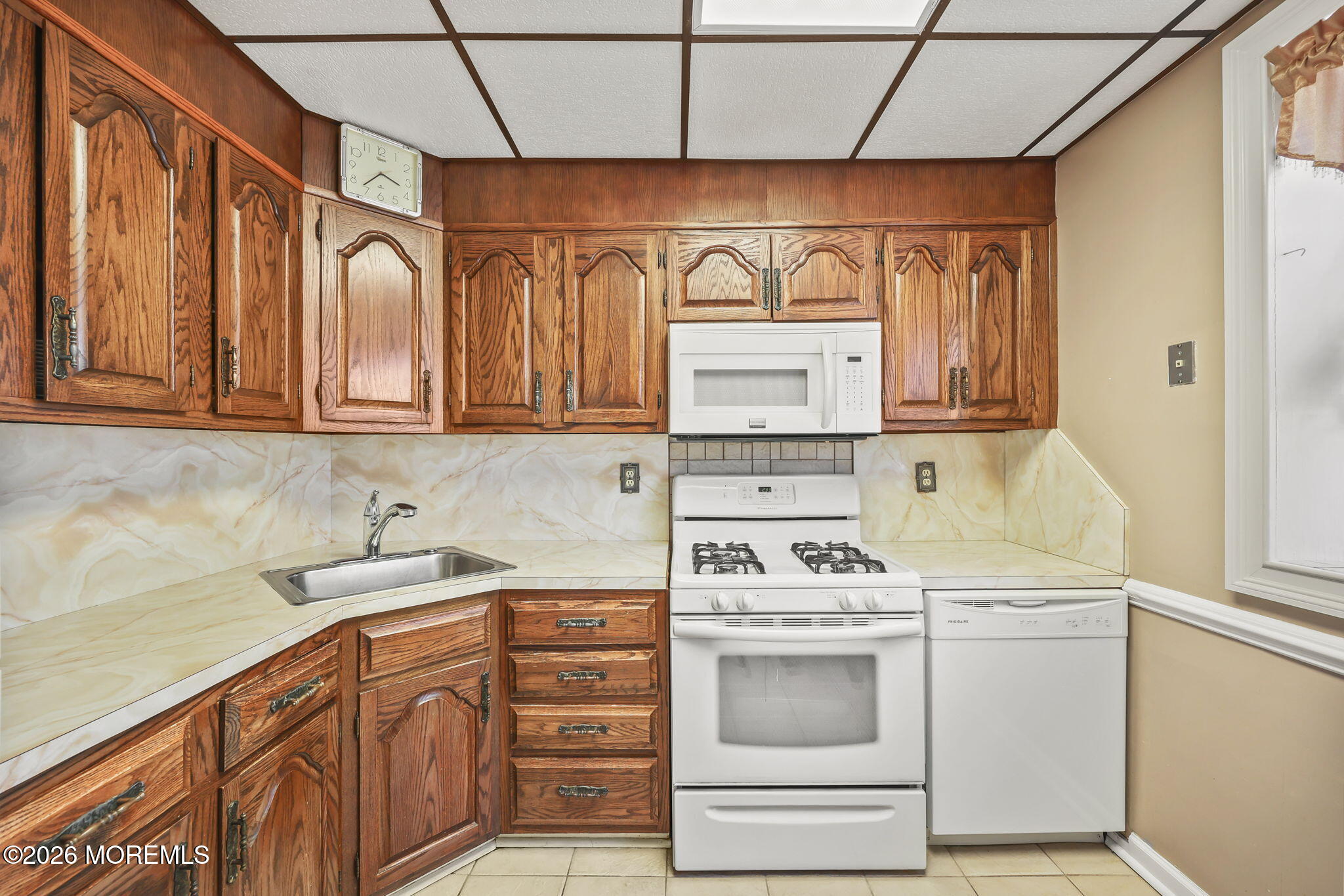 2 Beaver Street Hazlet, NJ 07730 - Photo 15 of 36 Kitchen