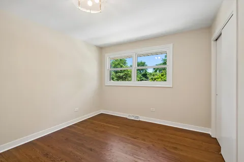 $899,900 | 9200 North Lowell Avenue, Skokie, IL 60076