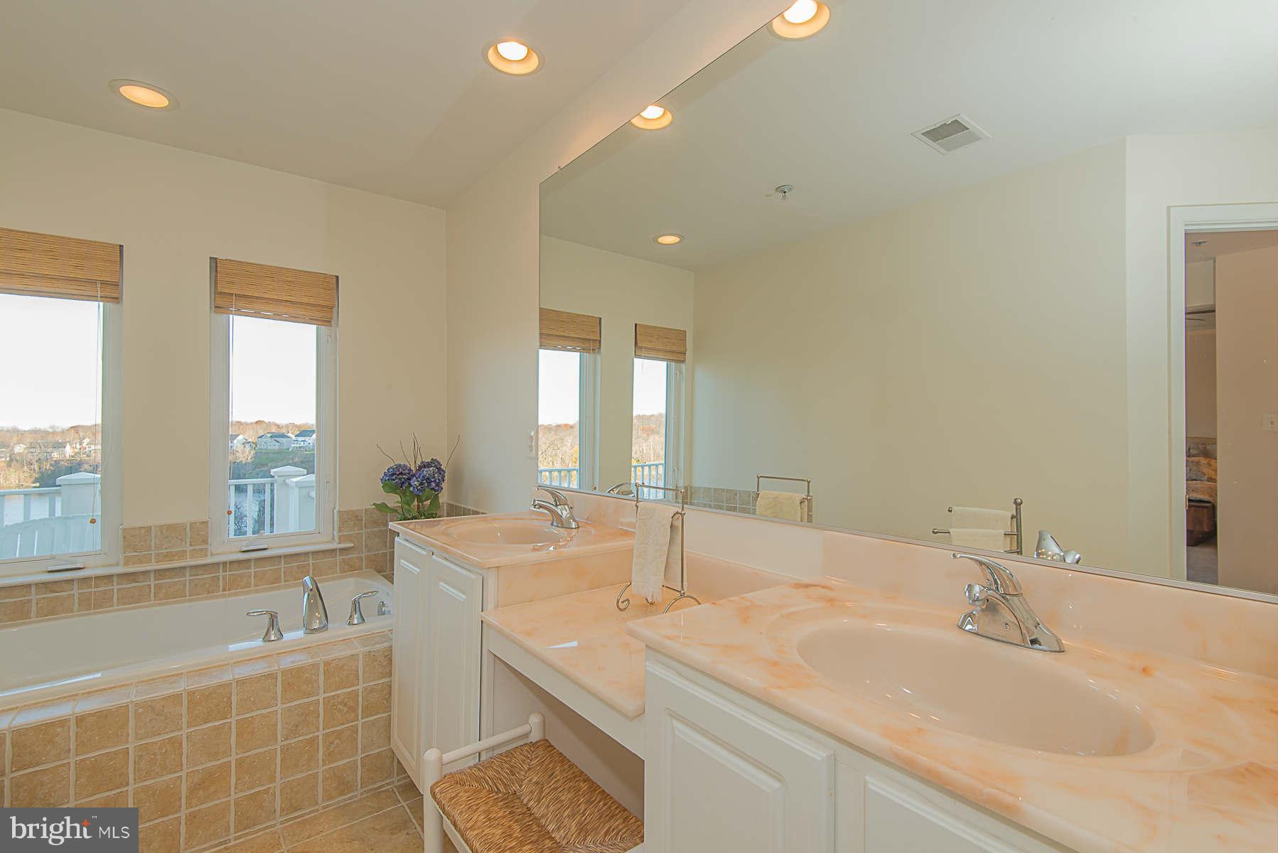 8764 Boulder Ridge Road Laurel, MD 20723 - Photo 18 of 30 Bath (Master)