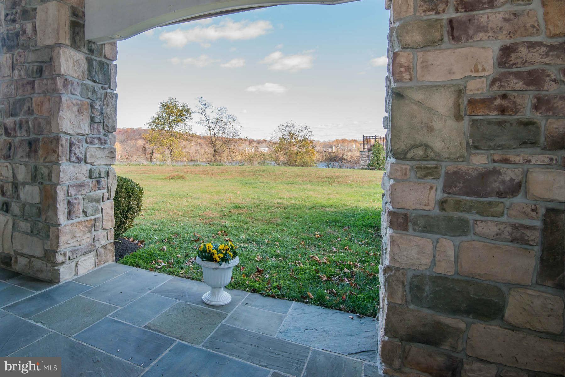 8764 Boulder Ridge Road Laurel, MD 20723 - Photo 25 of 30 Patio