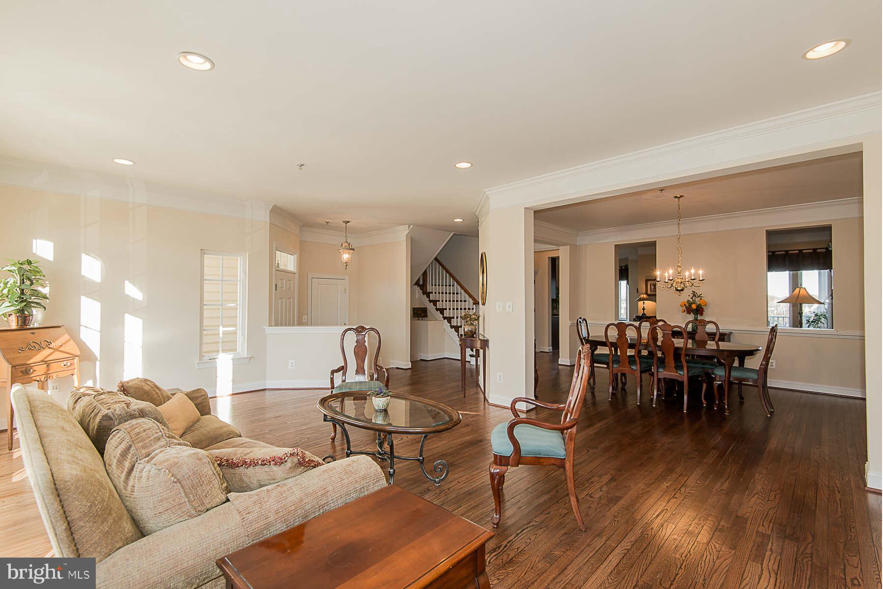 8764 Boulder Ridge Road Laurel, MD 20723 - Photo 8 of 30 Living Room