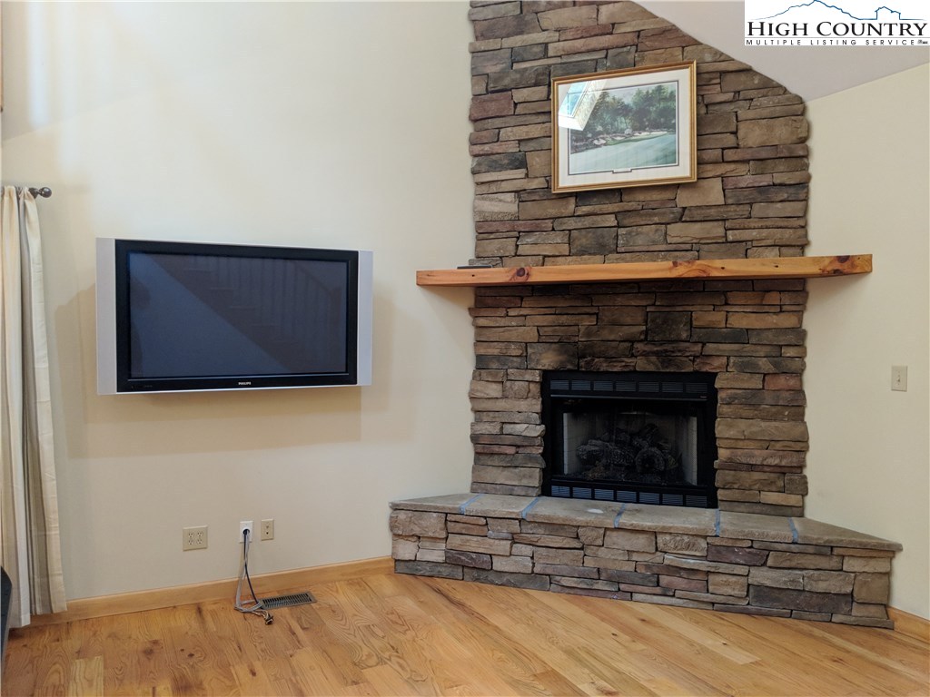 382 Red Maple Lane Boone, NC 28607 - Photo 12 of 33 Gallery Image 12