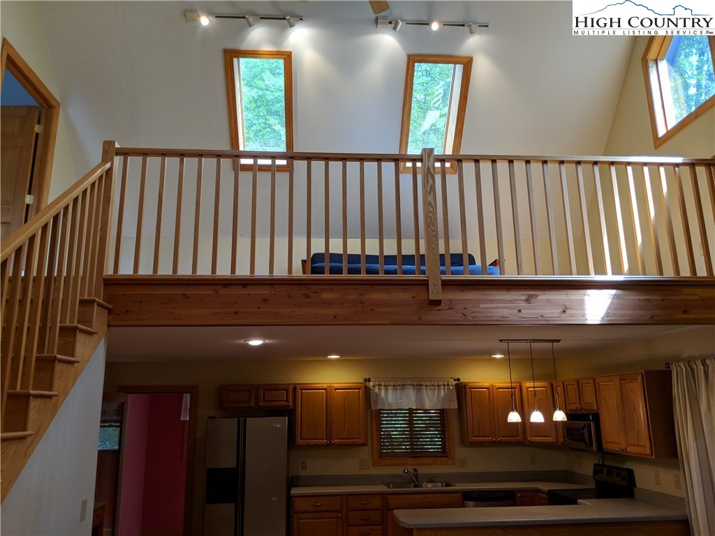 382 Red Maple Lane Boone, NC 28607 - Photo 13 of 33 Gallery Image 13