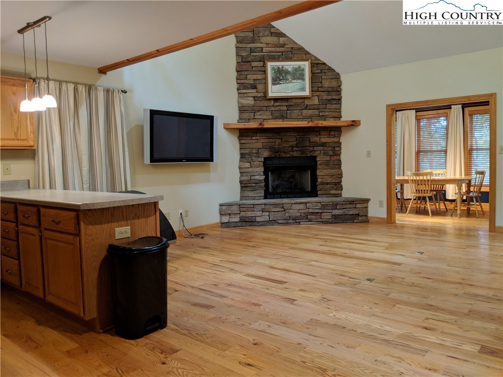 382 Red Maple Lane Boone, NC 28607 - Photo 7 of 33 Gallery Image 7