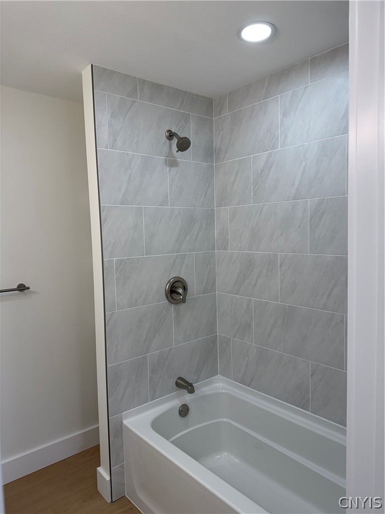 306 Nicks Way Geddes, NY 13209 - Photo 15 of 25 Second bathroom