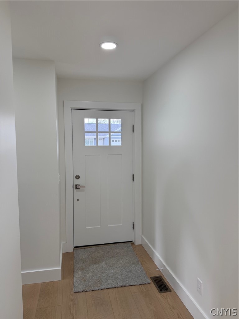 306 Nicks Way Geddes, NY 13209 - Photo 3 of 25