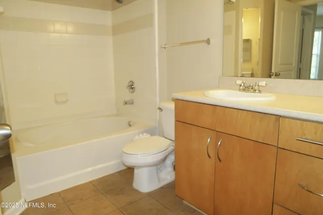 $1,100 | 8290 Gate Parkway West, Unit 218, Jacksonville, FL 32216