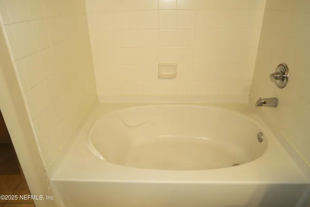 $1,100 | 8290 Gate Parkway West, Unit 218, Jacksonville, FL 32216