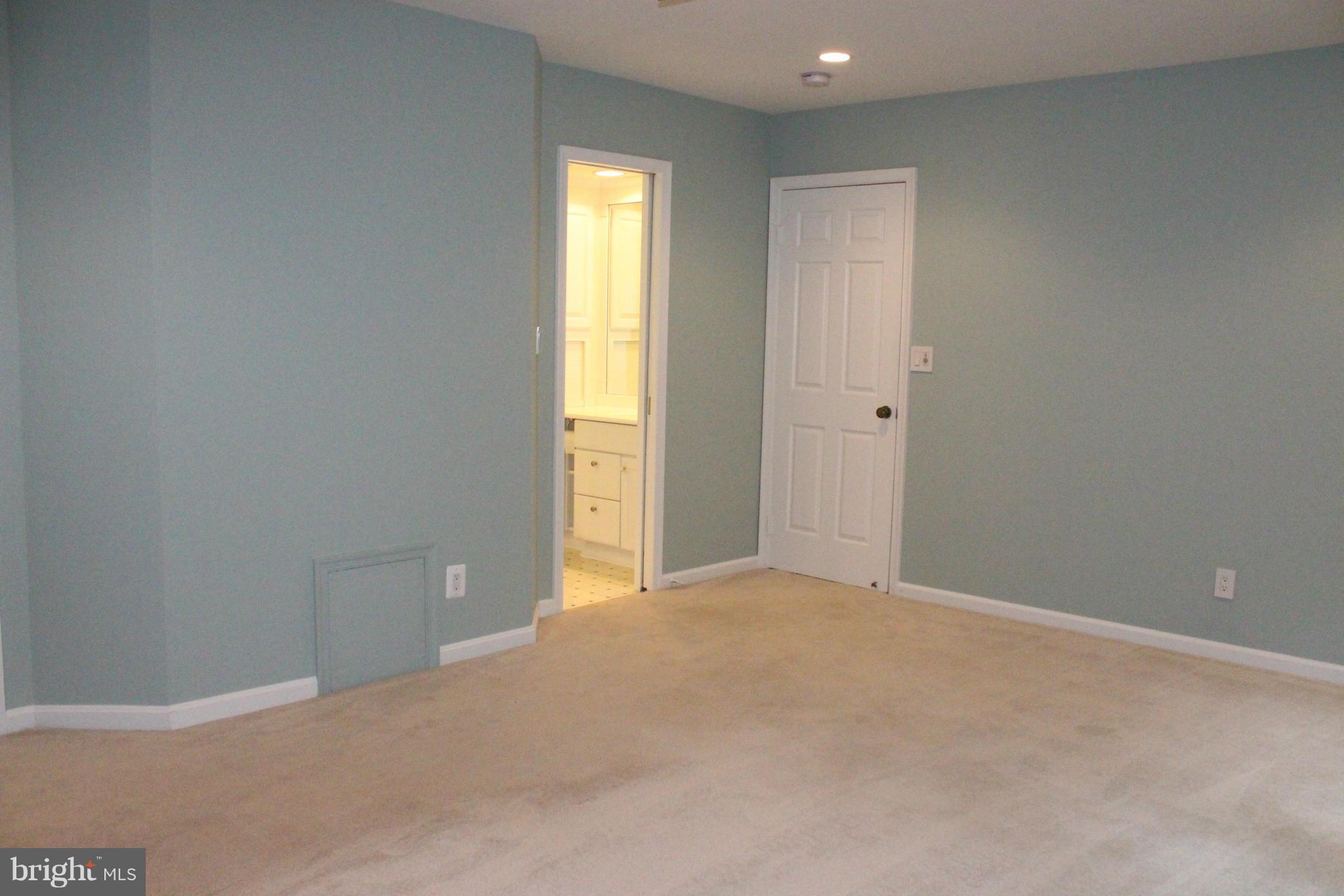 3717 Pleasant Ridge Road Annandale, VA 22003 - Photo 19 of 29 Upper level Master Bedroom Suite