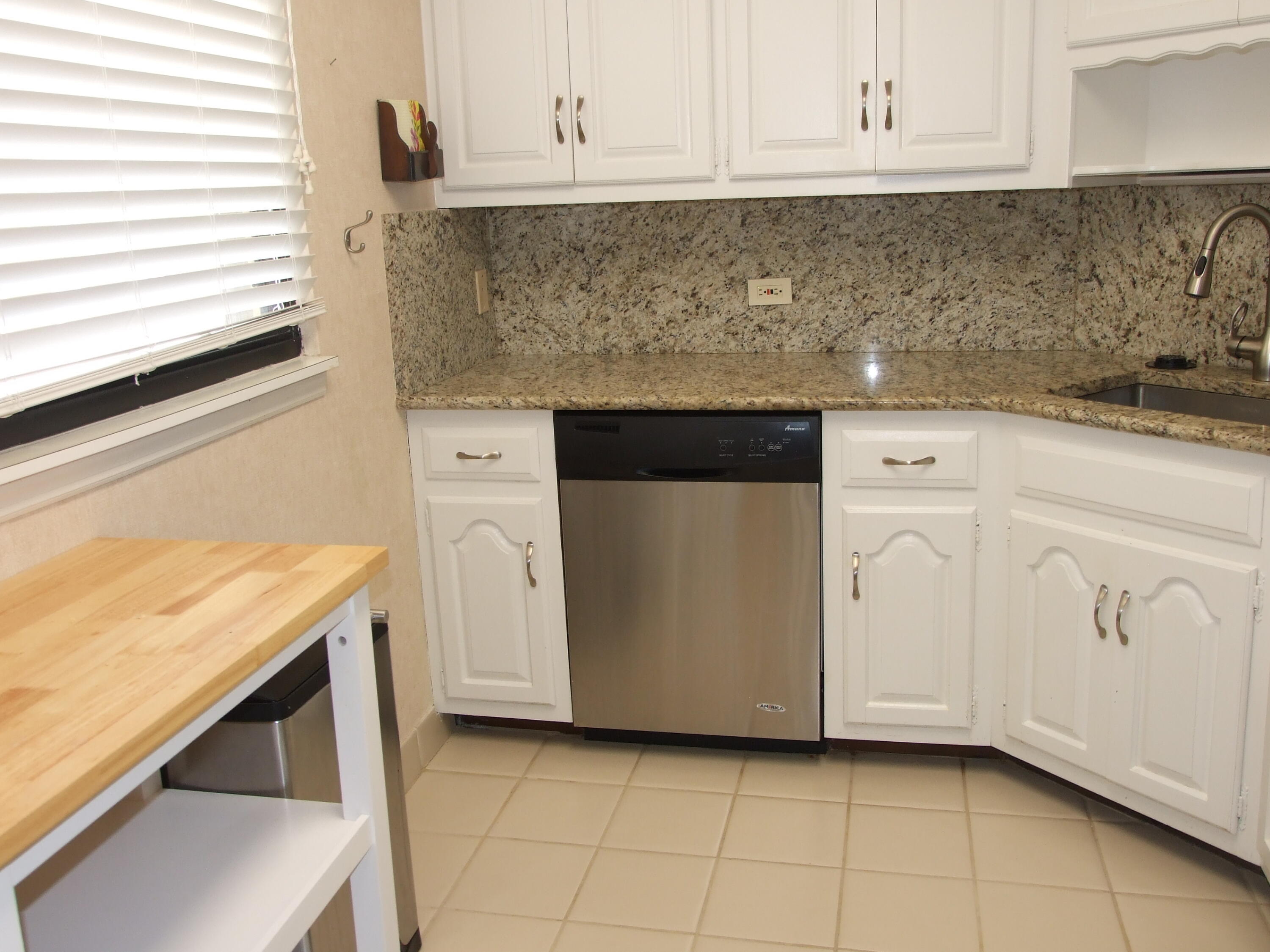 130 Lakeshore Drive, Unit 522 North Palm Beach, FL 33408 - Photo 13 of 25 DSCF2015