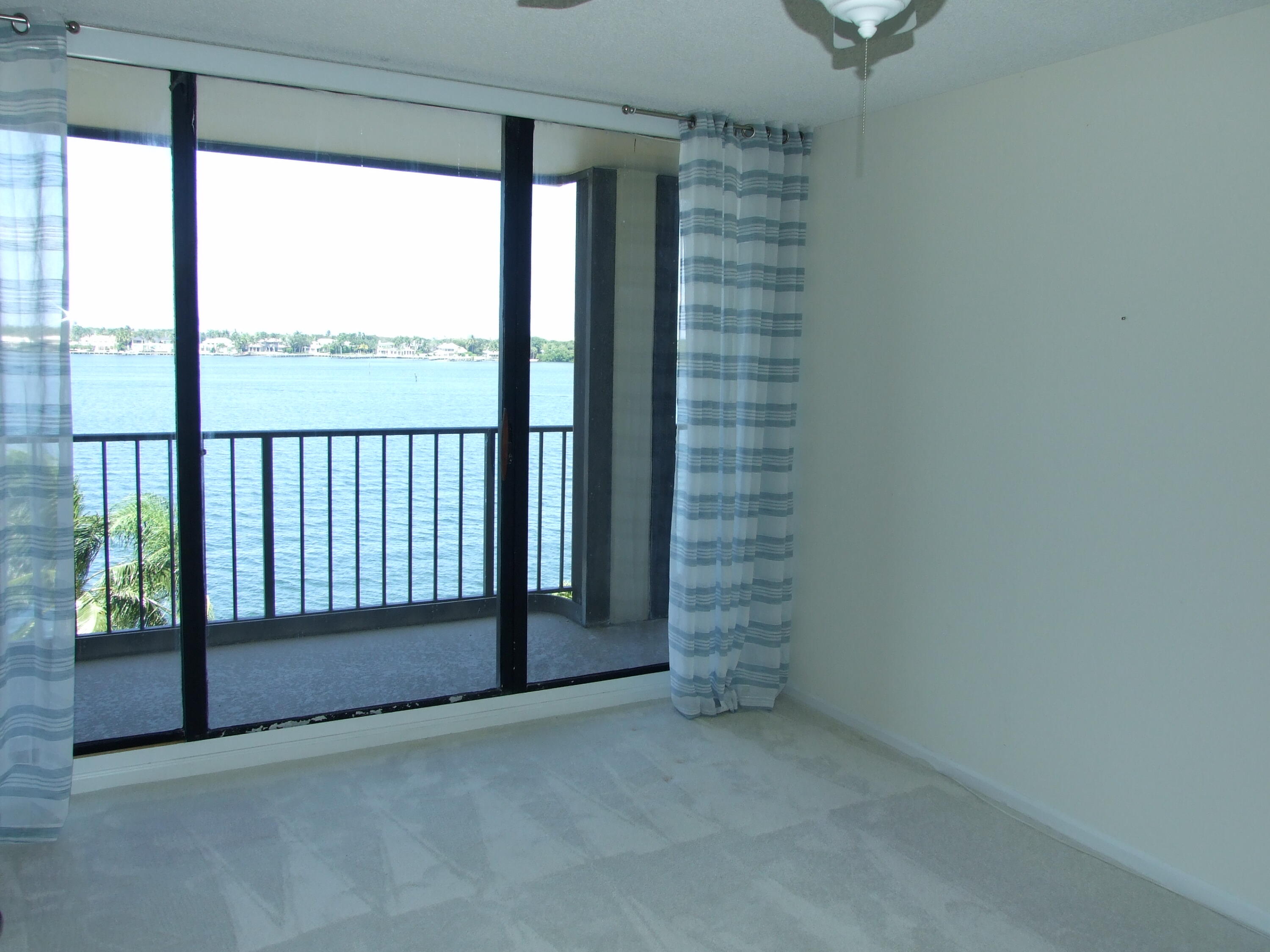 130 Lakeshore Drive, Unit 522 North Palm Beach, FL 33408 - Photo 18 of 25 DSCF2006